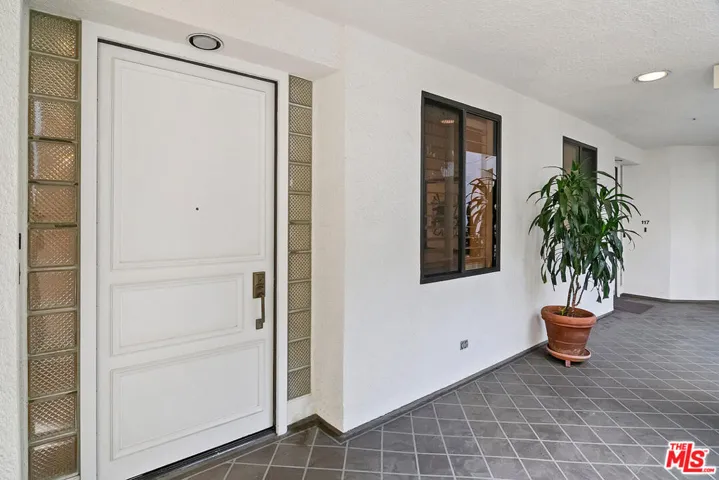 2131 Century Park Lane 116, Los Angeles, California 90067