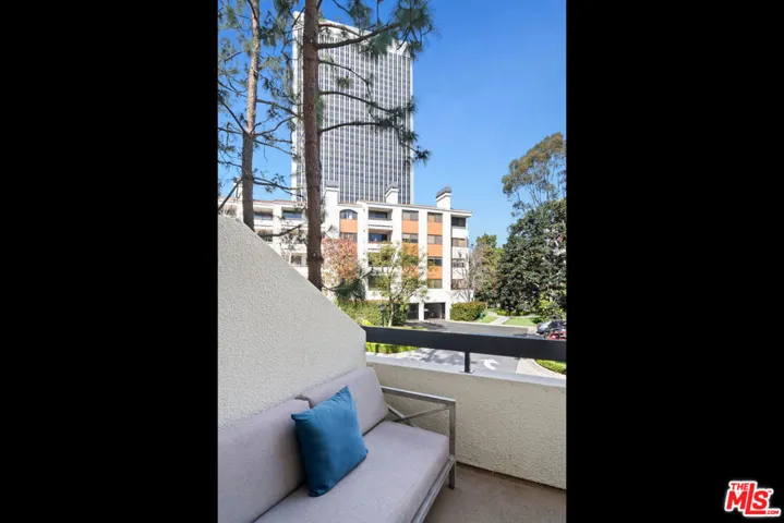 2131 Century Park Lane 116, Los Angeles, California 90067