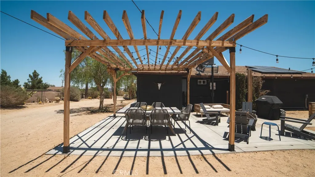 4762 Avenida Del Sol, Joshua Tree, California 92252 home-pic-11