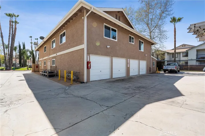 39001 Calle Hermosa, Murrieta, California 92563