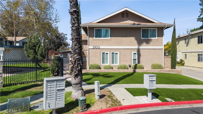 39001 Calle Hermosa, Murrieta, California 92563