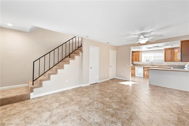 39001 Calle Hermosa, Murrieta, California 92563