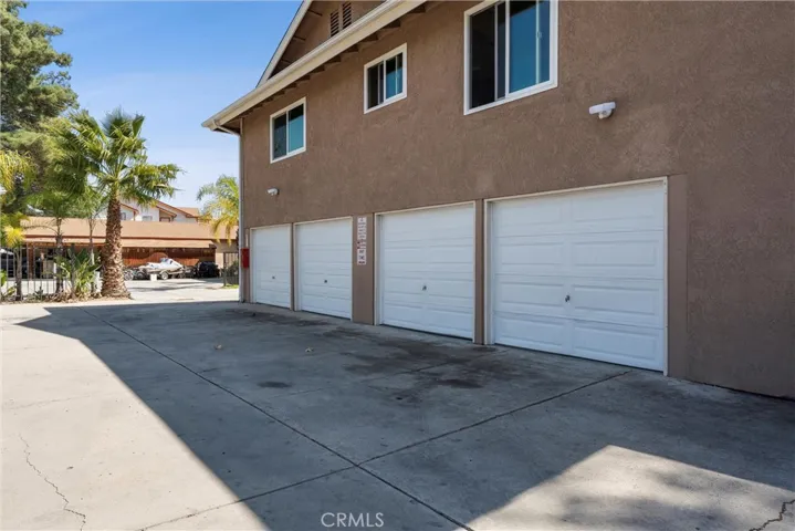 39001 Calle Hermosa, Murrieta, California 92563