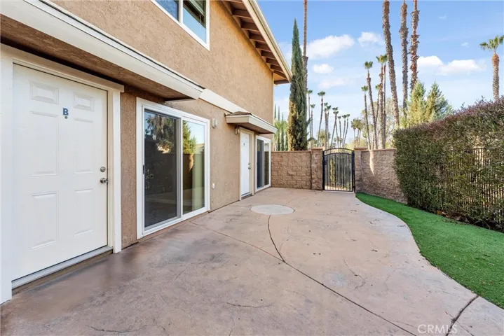 39001 Calle Hermosa, Murrieta, California 92563