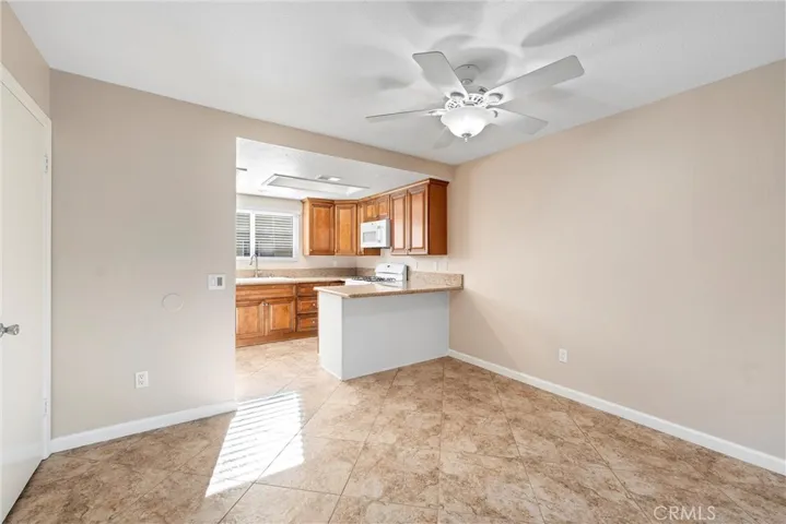 39001 Calle Hermosa, Murrieta, California 92563