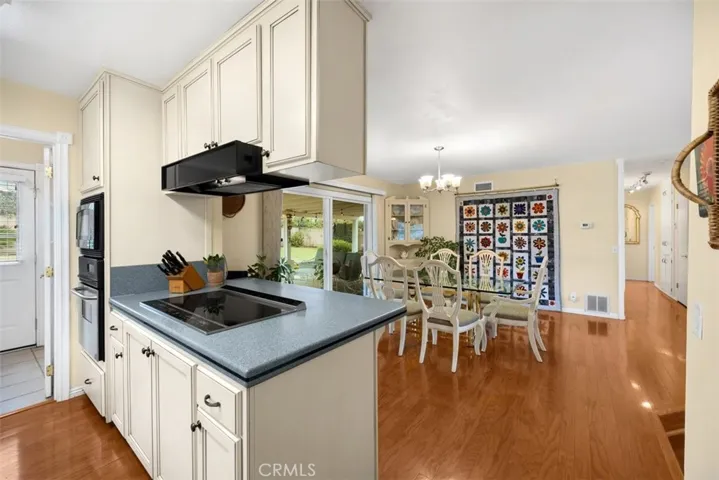 394 Guilford Avenue, Claremont, California 91711