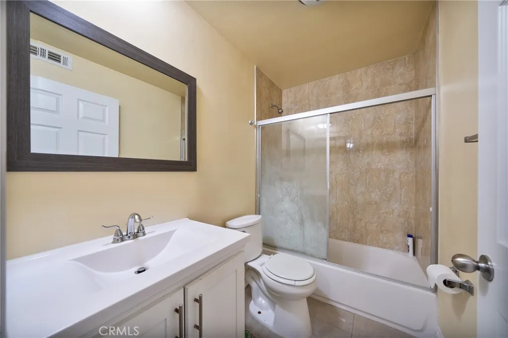 1401 W 42nd Place, Los Angeles, California 90062 home-pic-9