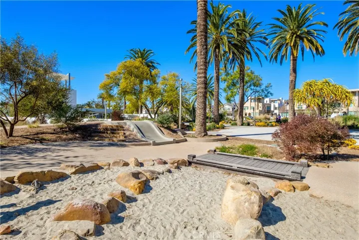 155 Novel, Irvine, California 92618