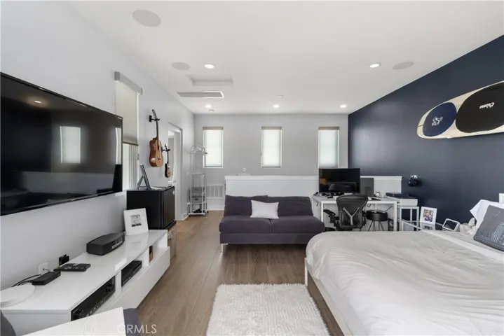 Third story versatile loft that can easily serve as an office, 4th bedroom, or bonus room