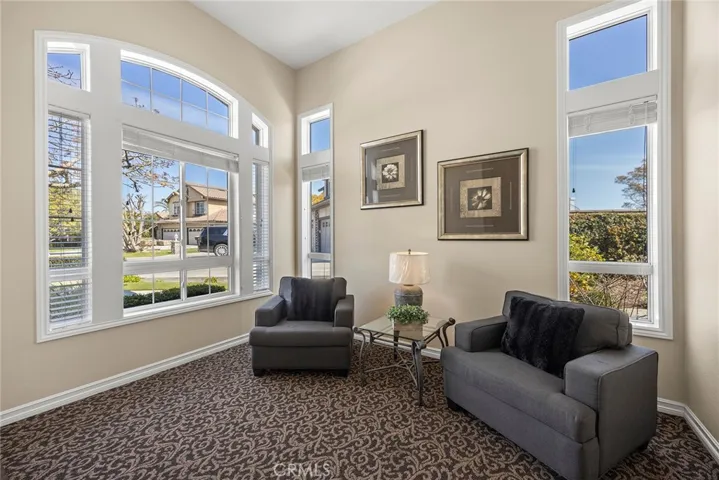Can be a study or music room?
