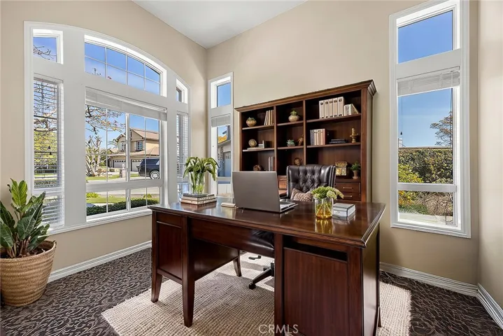 Virtually staged as office