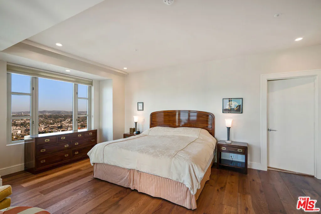 10580 Wilshire Boulevard 91, Los Angeles, California 90024 home-pic-21