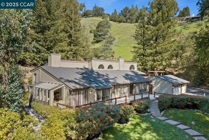 12 Lost Valley Dr, Orinda, California 94563