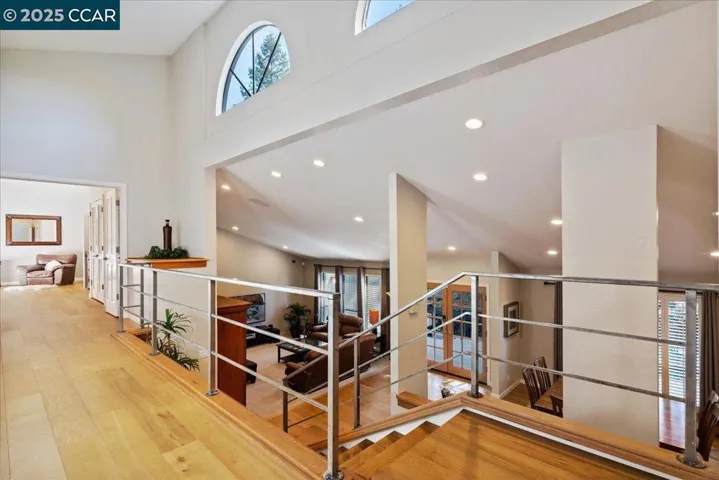 12 Lost Valley Dr, Orinda, California 94563