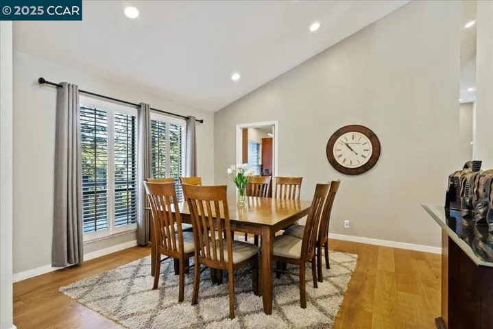 12 Lost Valley Dr, Orinda, California 94563