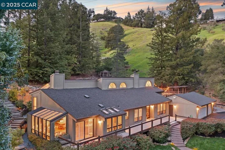 12 Lost Valley Dr, Orinda, California 94563