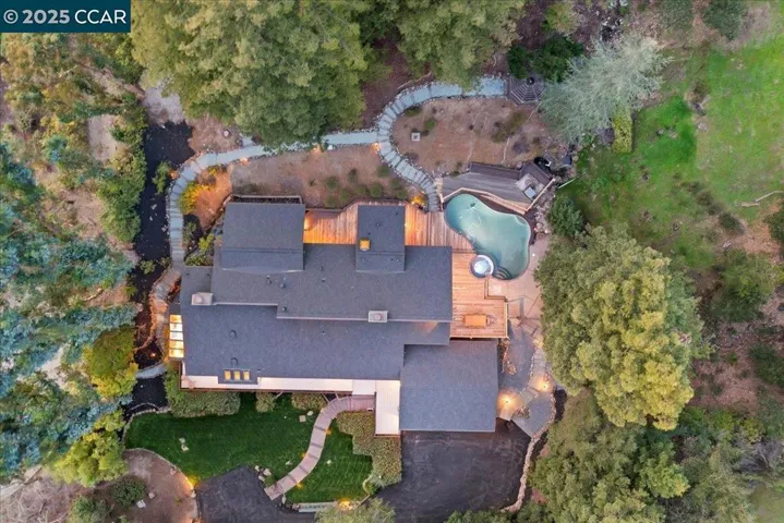 12 Lost Valley Dr, Orinda, California 94563