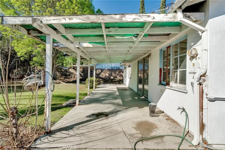 24250 Friar Street, Woodland Hills, California 91367
