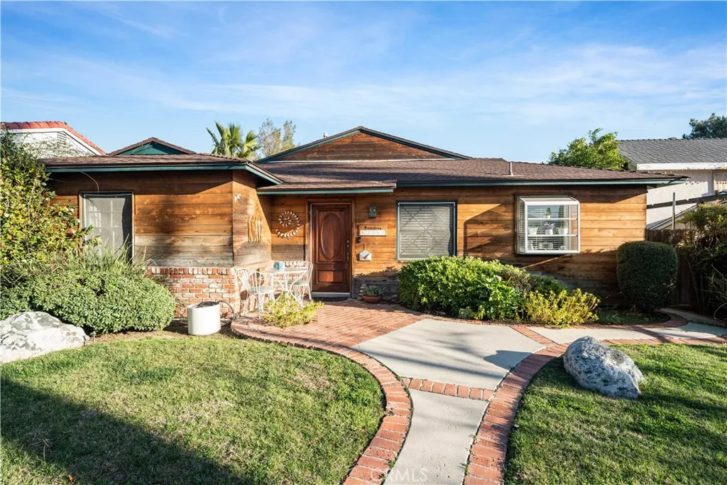 13382 Astoria Street, Sylmar, California 91342, 3 Bedrooms Bedrooms, ,2 BathroomsBathrooms,Residential,For Sale,Astoria,SR25055034