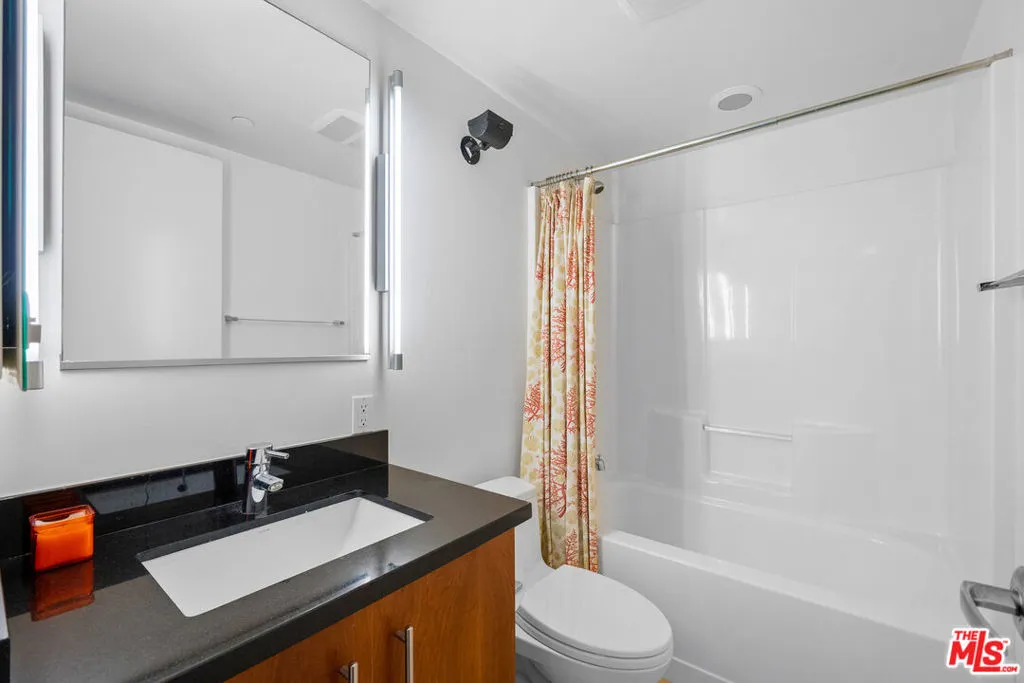 852 10th Street 3, Santa Monica, California 90403 home-pic-33