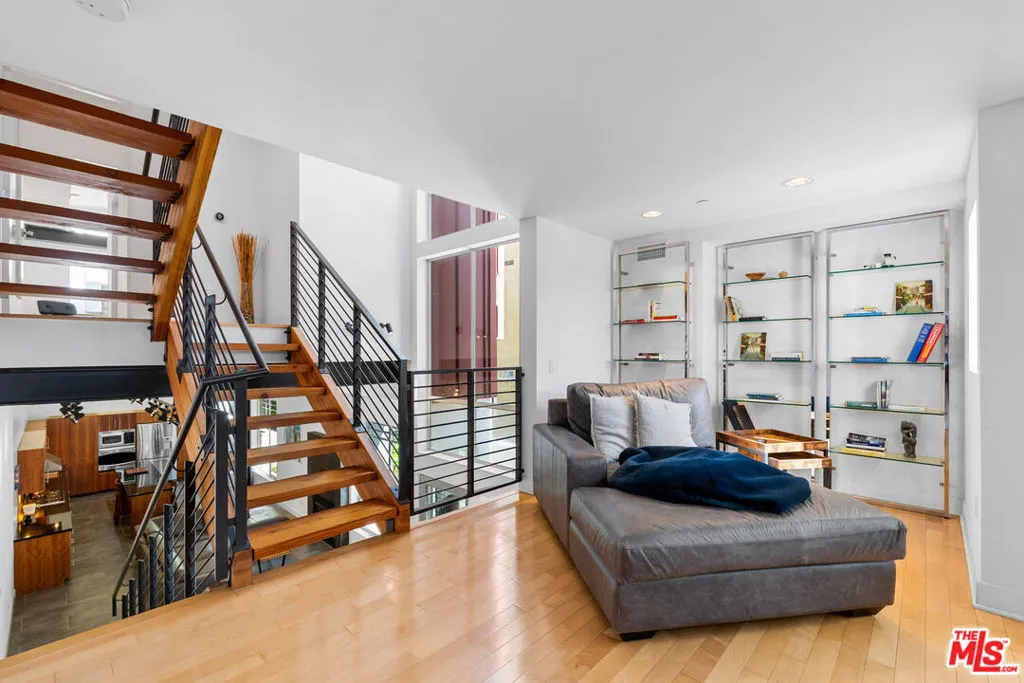 852 10th Street 3, Santa Monica, California 90403 home-pic-14