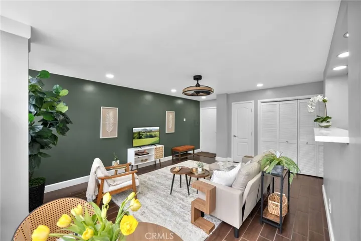 100 Atlantic Avenue 205, Long Beach, California 90802