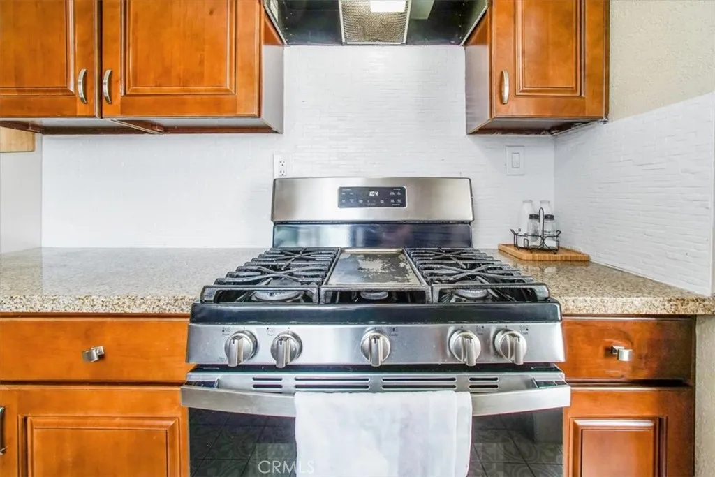 2908 Parkside Place, San Bernardino, California 92404 home-pic-33