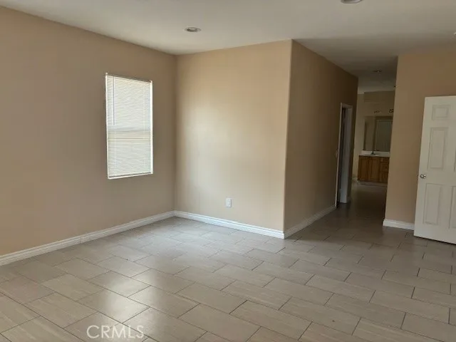 1610 E Avenue J2, Lancaster, California 93535 home-pic-4