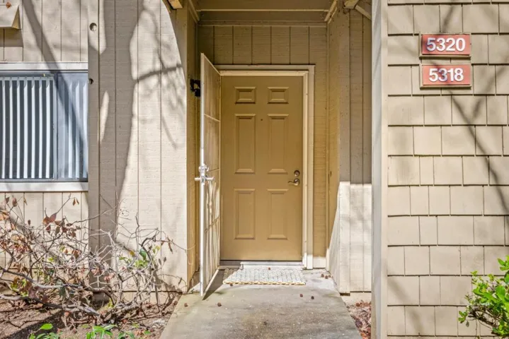 Welcome to 5318 Makati Circle