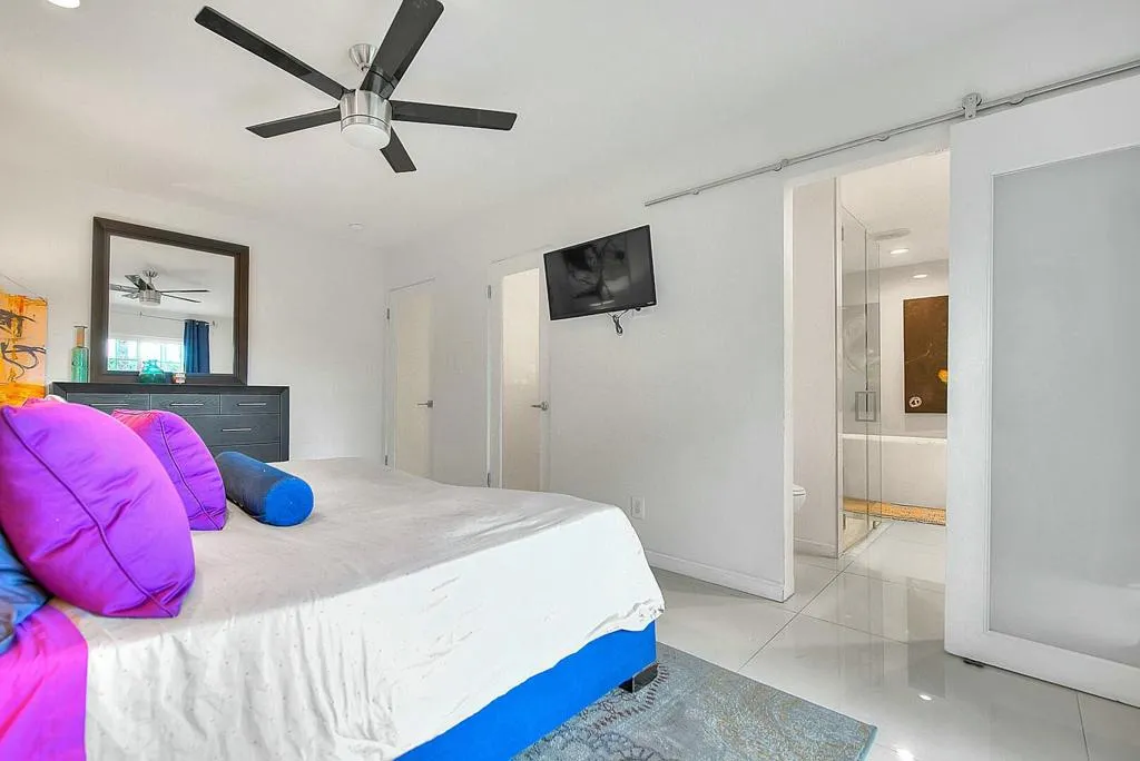 1980 S Gene Autry Trail, Palm Springs, California 92264 home-pic-32