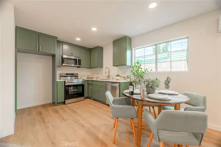 6631 Kraft Avenue, North Hollywood, California 91606