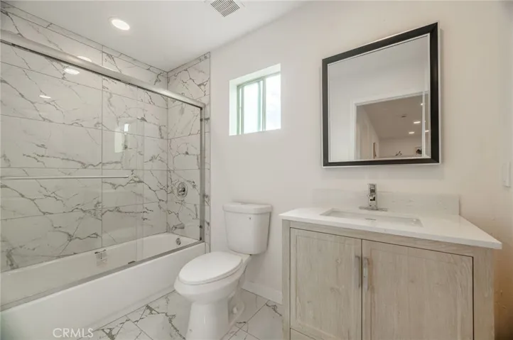 6631 Kraft Avenue, North Hollywood, California 91606