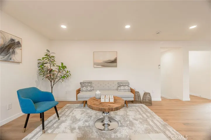 6631 Kraft Avenue, North Hollywood, California 91606