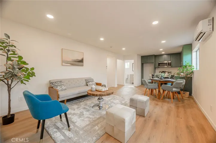6631 Kraft Avenue, North Hollywood, California 91606