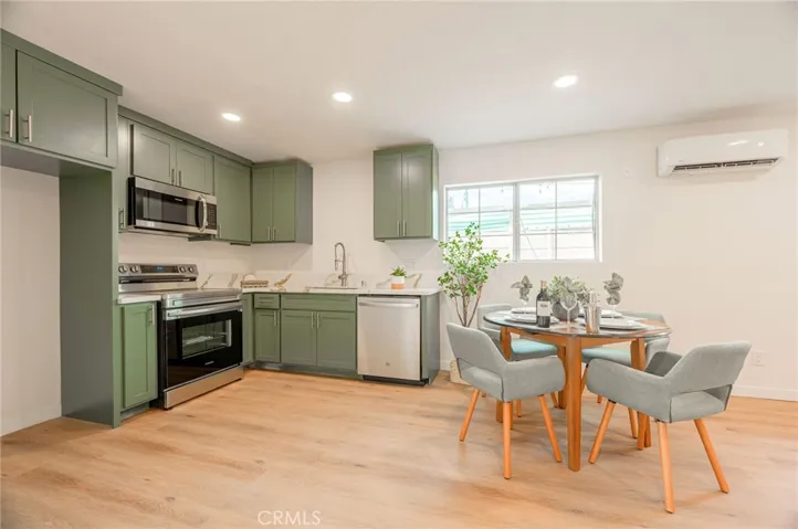 6631 Kraft Avenue, North Hollywood, California 91606