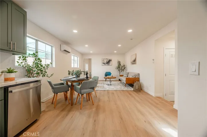 6631 Kraft Avenue, North Hollywood, California 91606
