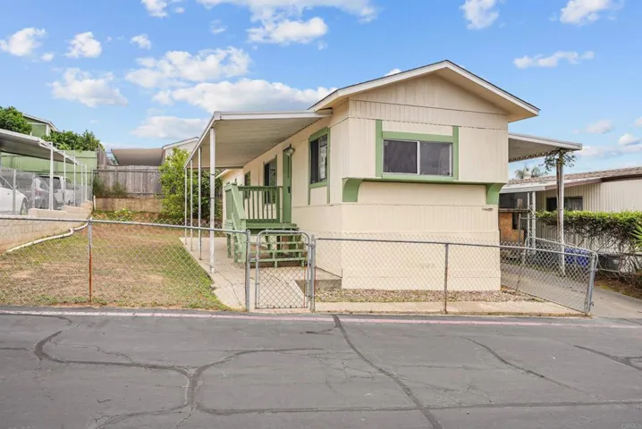 1455 Alturas Road 41, Fallbrook, California 92028