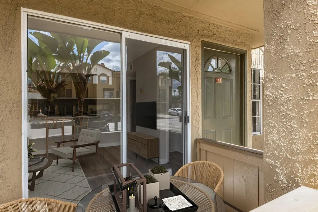 2145 Highpointe Drive 102, Corona, California 92879 home-pic-4