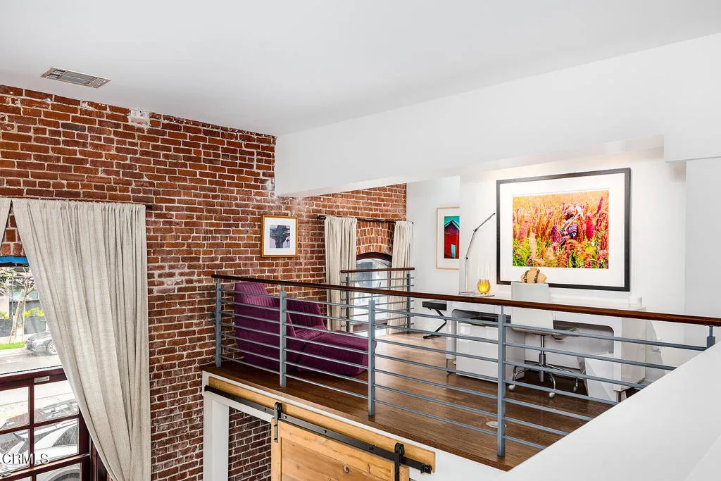 940 E 2nd Street 37, Los Angeles, California 90012 home-pic-9