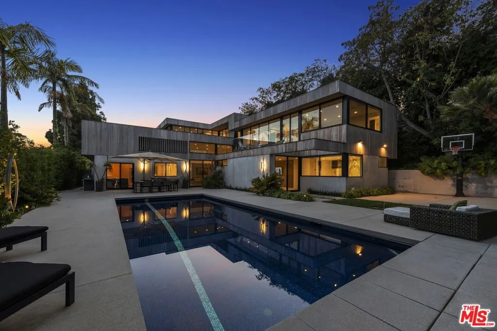 3254 Hutton Drive, Beverly Hills, California 90210 home-pic-1