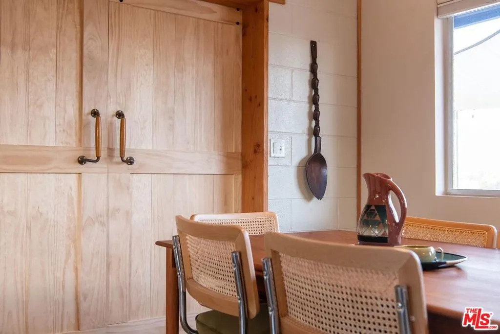 56606 Navajo Trail, Yucca Valley, California 92284 home-pic-4