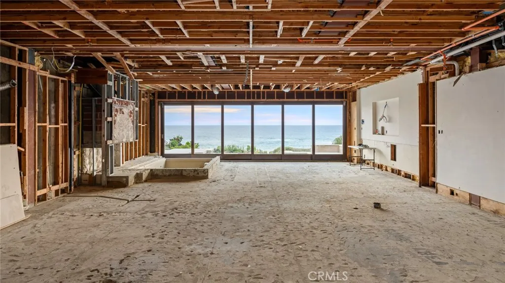 25 Bay Drive, Laguna Beach, California 92651 home-pic-10