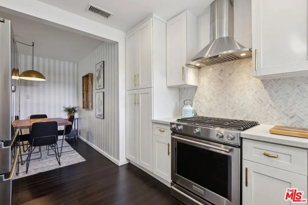 1330 N Crescent Heights Boulevard 10, West Hollywood, California 90046 home-pic-10