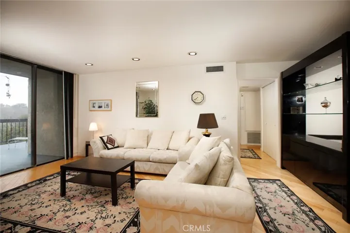 4239 Via Arbolada 108, Los Angeles, California 90042