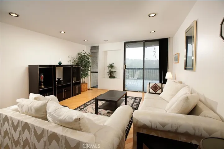 4239 Via Arbolada 108, Los Angeles, California 90042