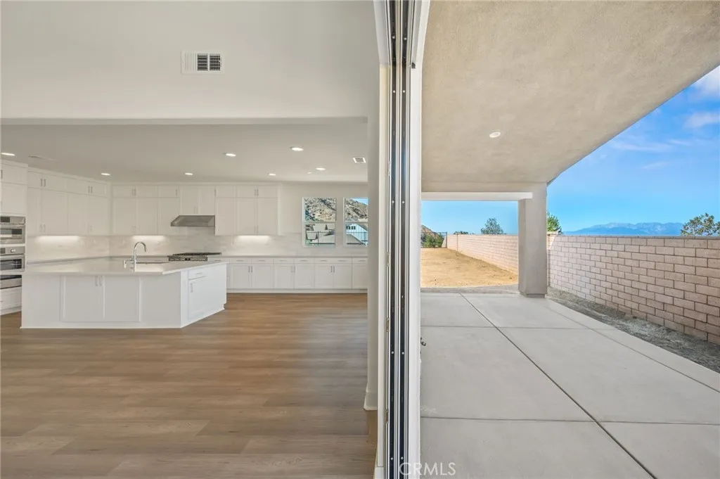 34524 Kadota Street, Yucaipa, California 92399 home-pic-31