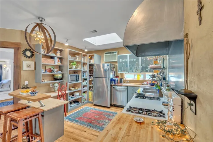 Back House Kitchen
