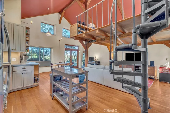 Studio Loft Inside