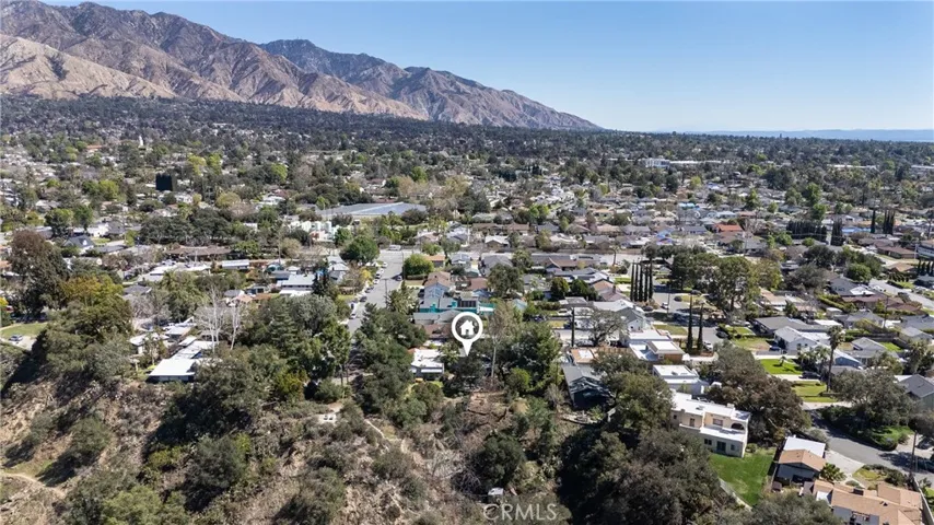 978 Kent Street, Altadena, California 91001