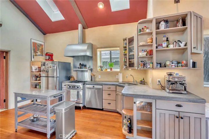 Studio Loft Kitchen